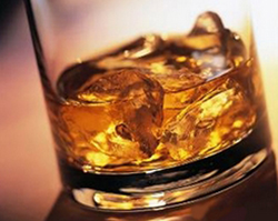 Панамская компания  выпустила партию виски в алюминиевых банках