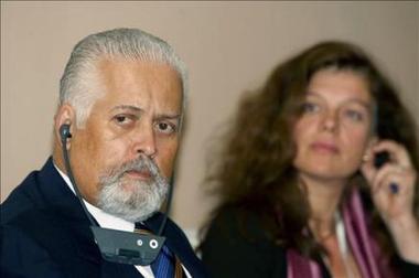 Домашний арест экс-президента Бальядереса - политическое преследование?