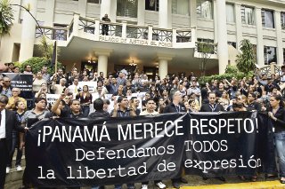 Панамские телеканалы приостановили вещание в знак протеста