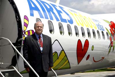 Aires запускает рейс Богота-Панама